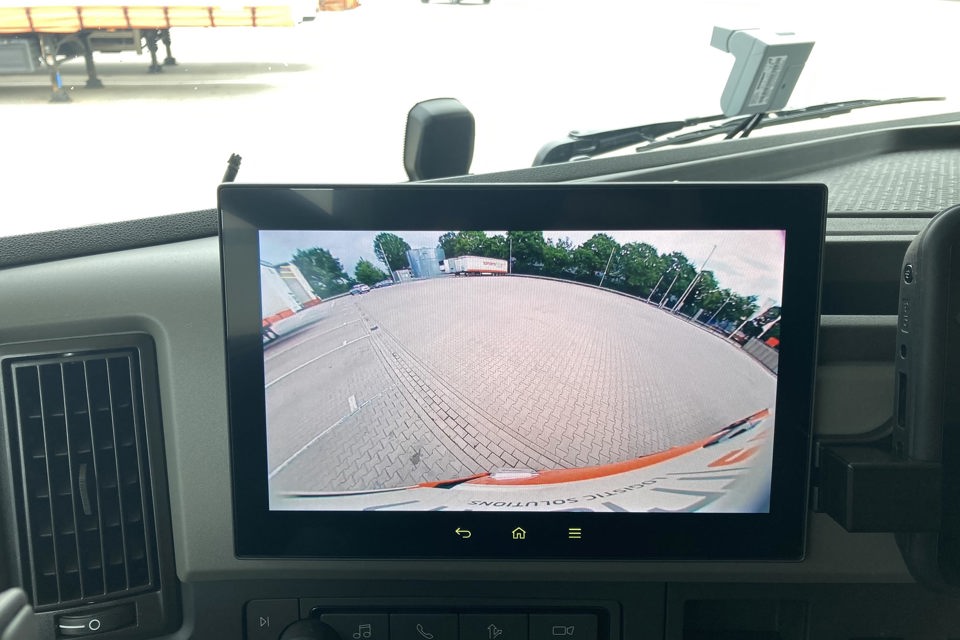 Beeld Dodehoekcamera Volvo Fm